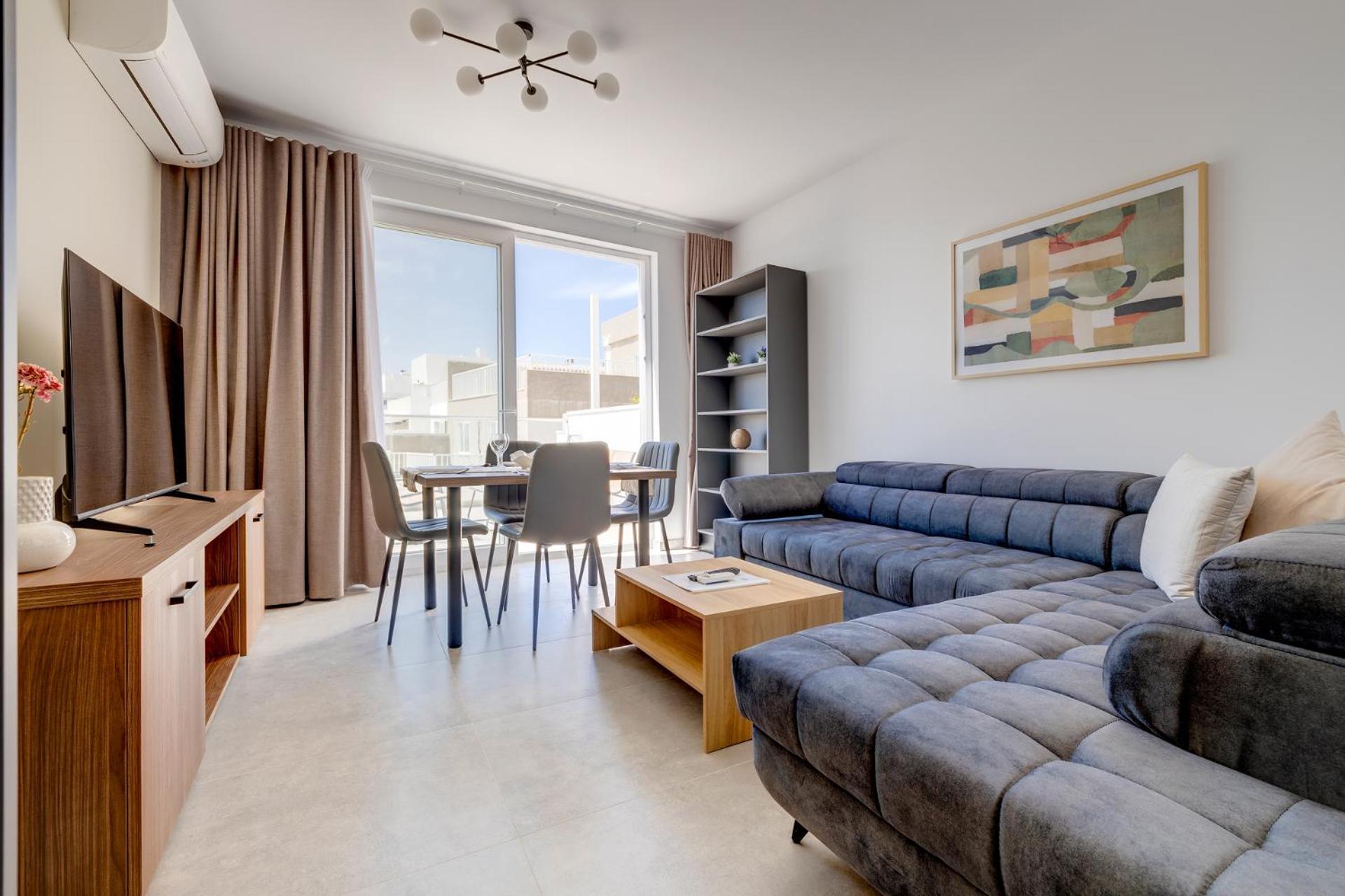 Stylish Penthouse Rooftop Hot Tub Harbour Views * Sliema