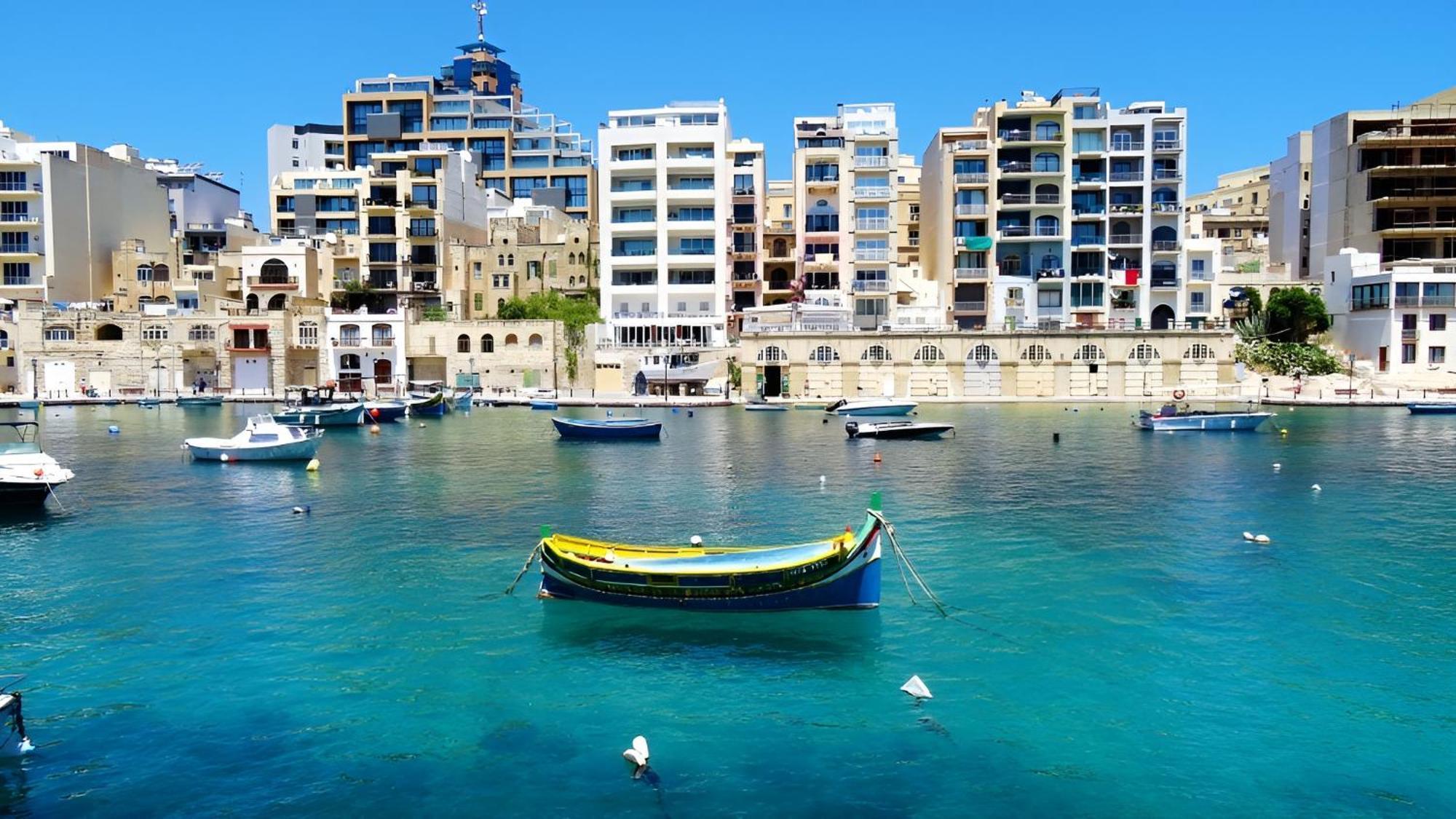 Stylish Penthouse Rooftop Hot Tub Harbour Views * Sliema